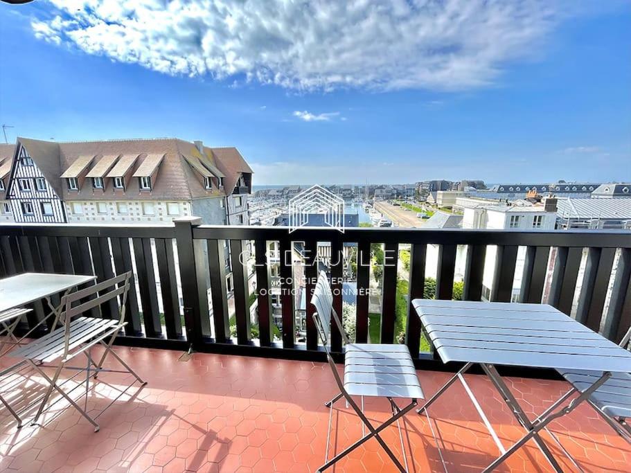 Le Castel 1 C.L.S Deauville Eksteriør bilde